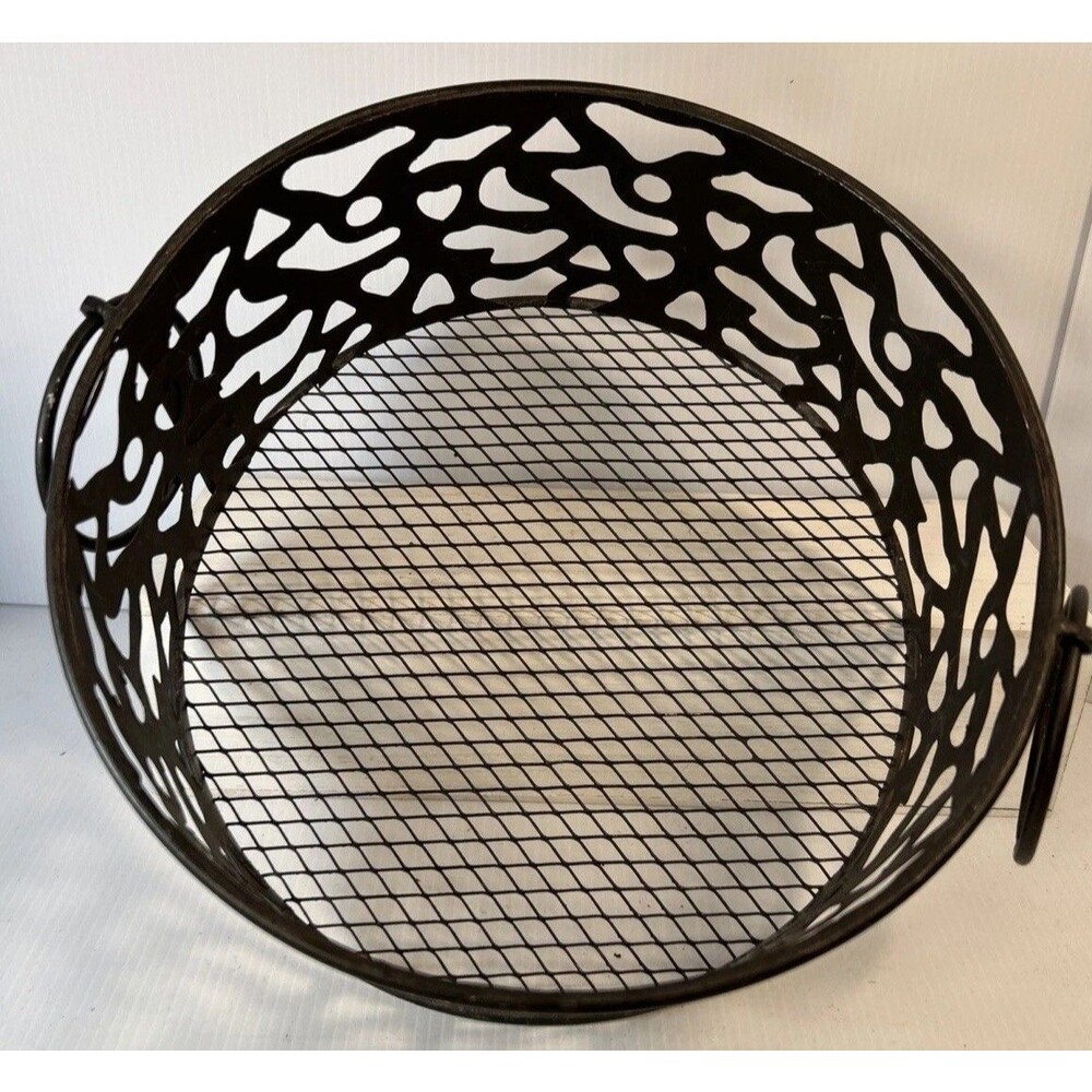 Decorative Metal Baskets With Circular Handles Eggs Flower Wash Cloth Towels